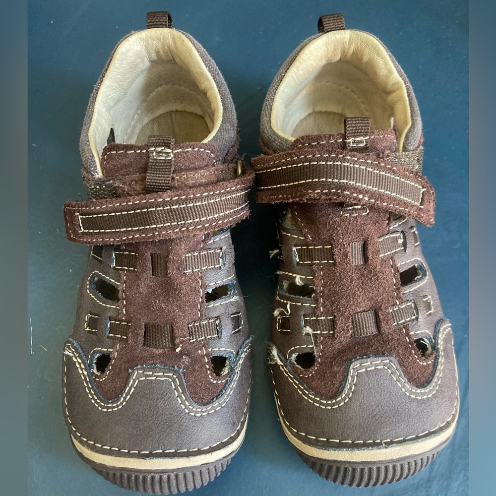 Stride Rite Reggie Boys Brown Leather Sandals size 10